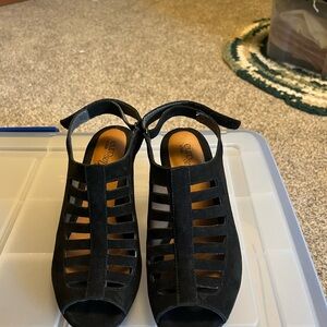 EuroSoft shoe/sandal very cute and comfortable size 61/2 leather upper, New